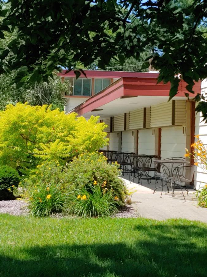 The Usonian Inn Llc Spring Green Kültér fotó