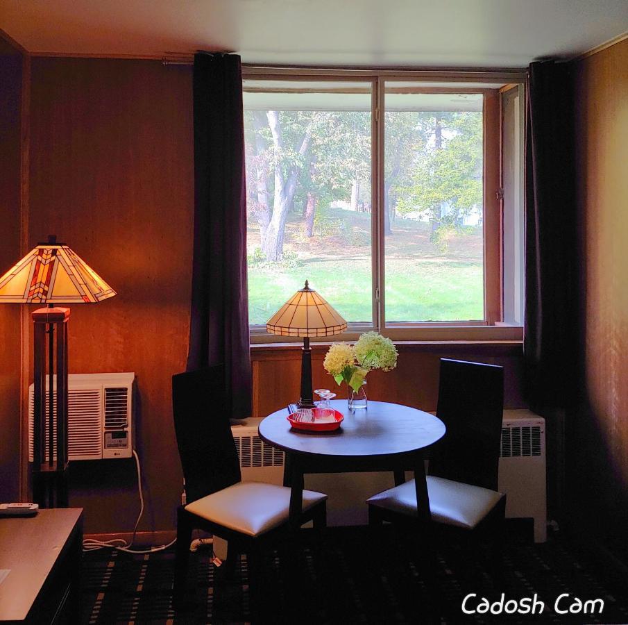 The Usonian Inn Llc Spring Green Kültér fotó