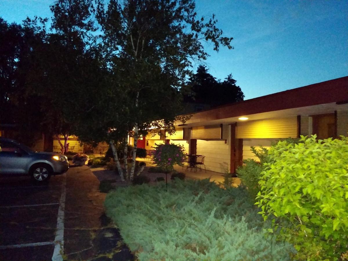 The Usonian Inn Llc Spring Green Kültér fotó