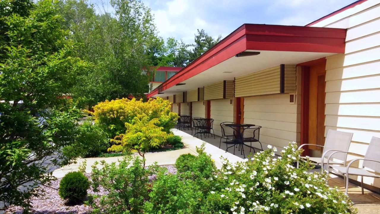 The Usonian Inn Llc Spring Green Kültér fotó