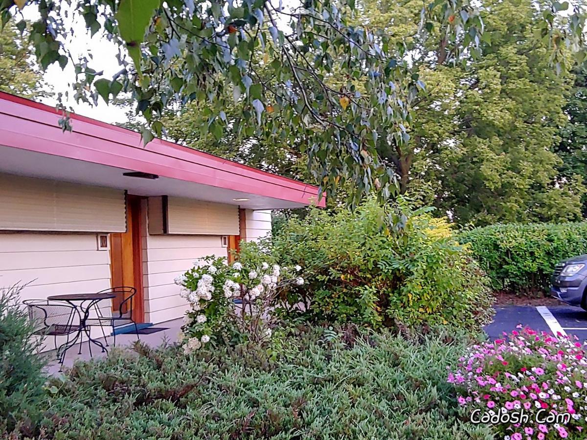 The Usonian Inn Llc Spring Green Kültér fotó